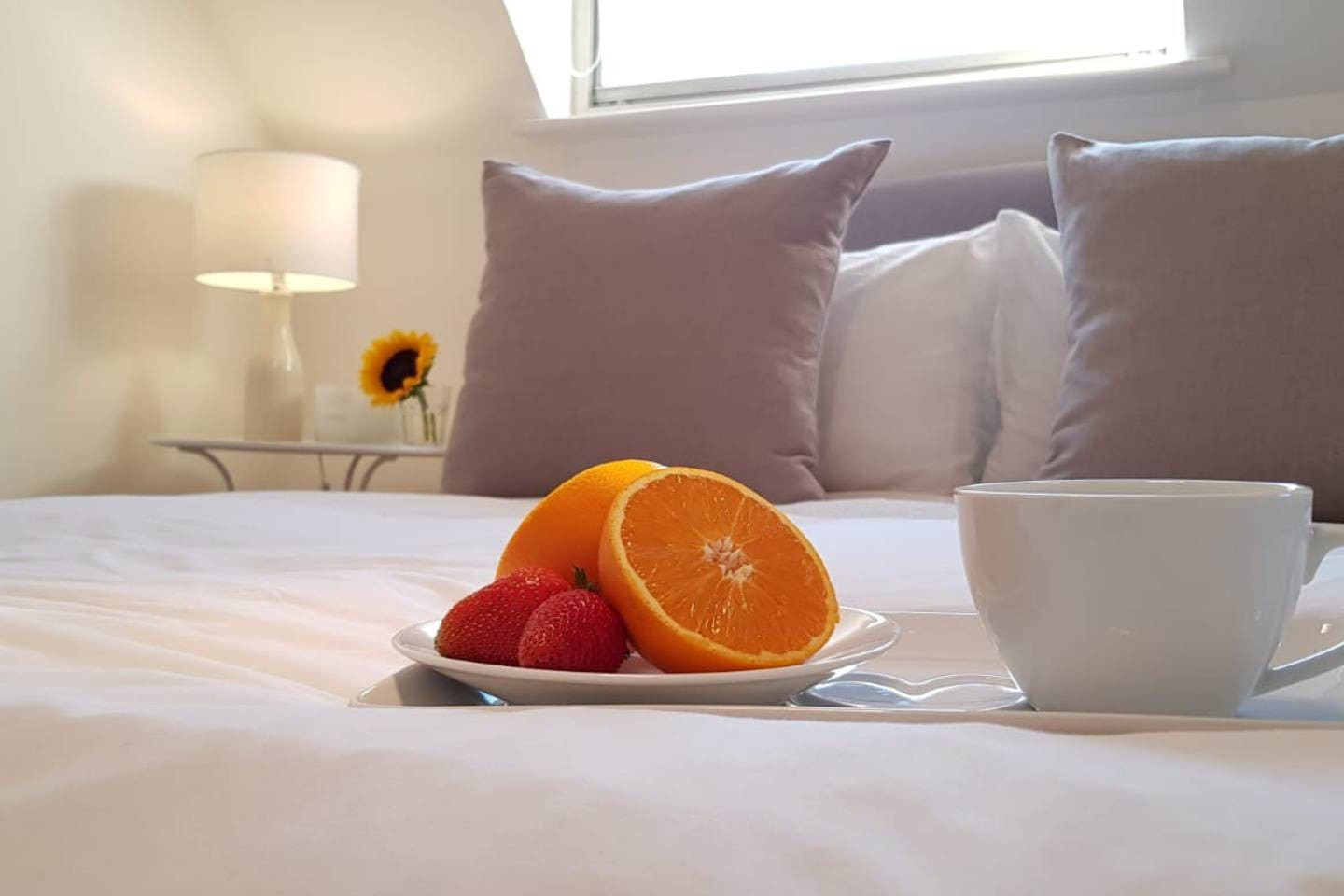 this-bright-and-cozy-bedroom-comes-with-a-very-comfortable-double-bed.jpg