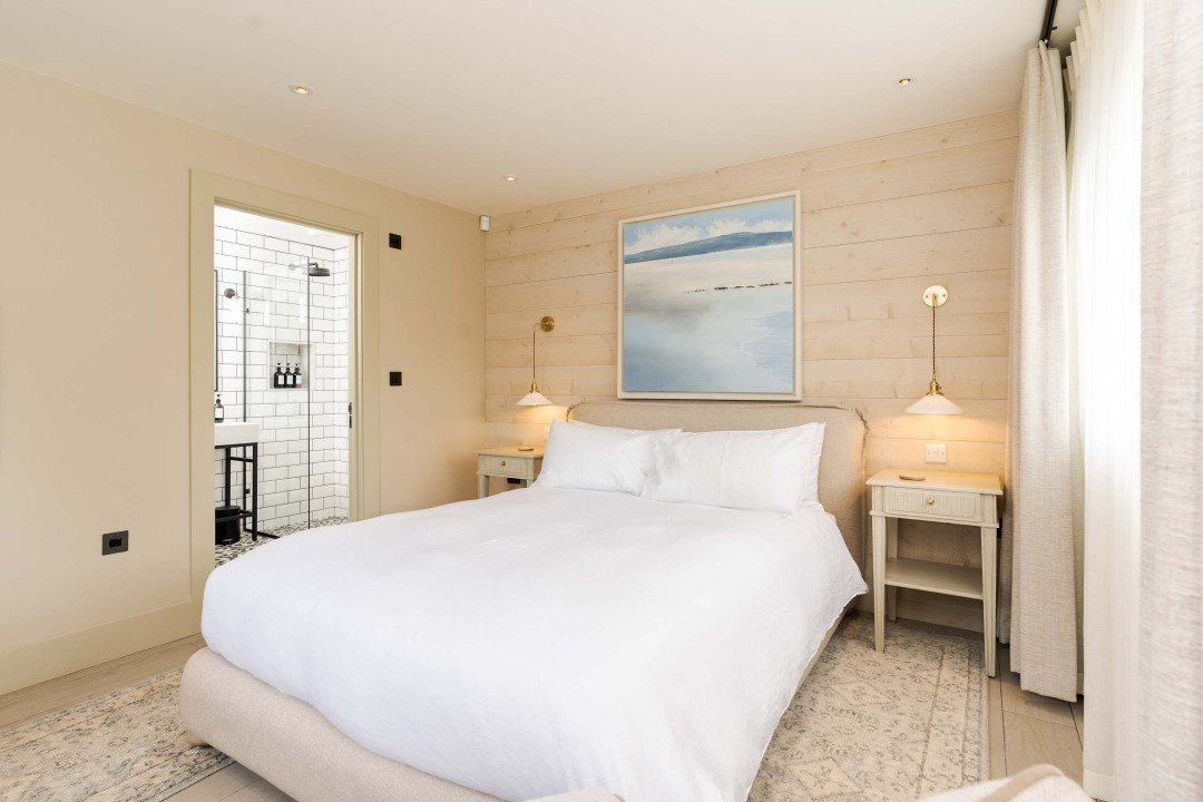 Downstairs - King with ensuite