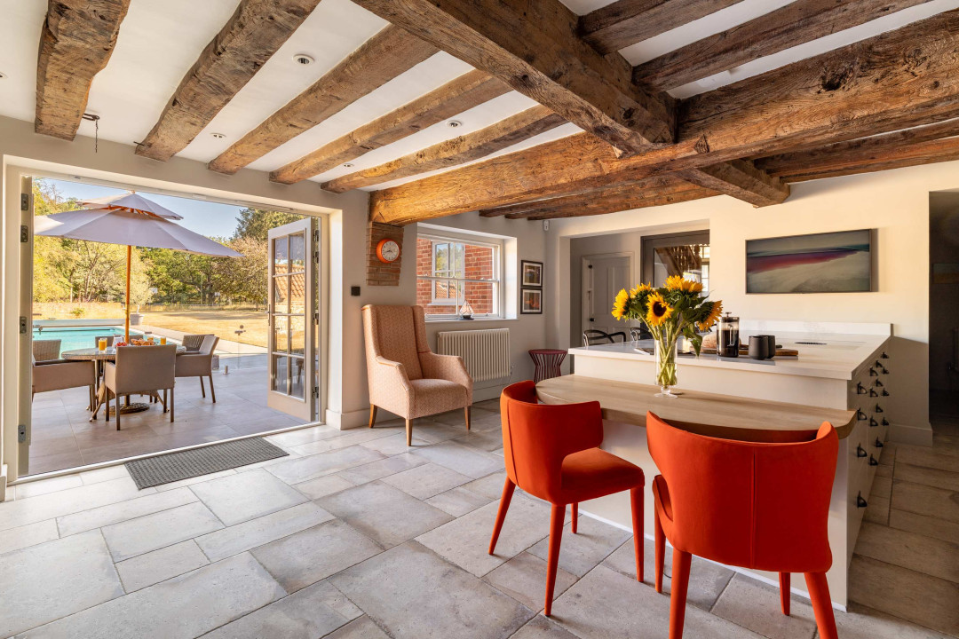 The kitchen and breakfast room