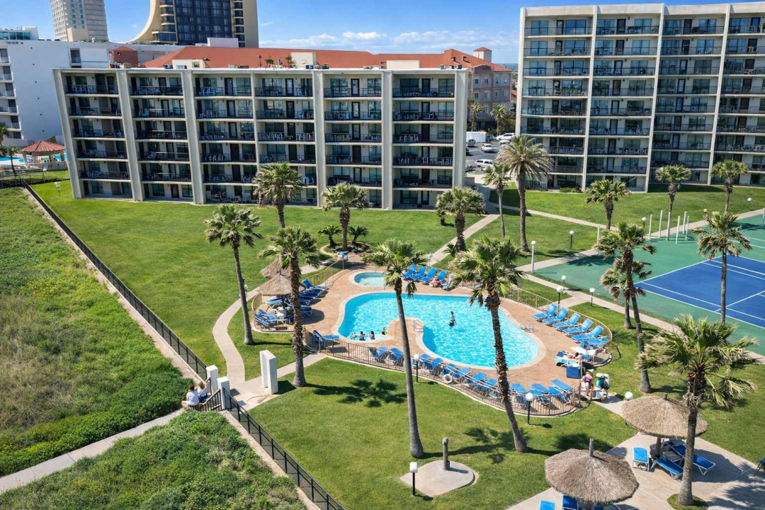 Beachside Resort Condo with Pool, Tennis & Palapa Cabanas – Steps from the Sand
