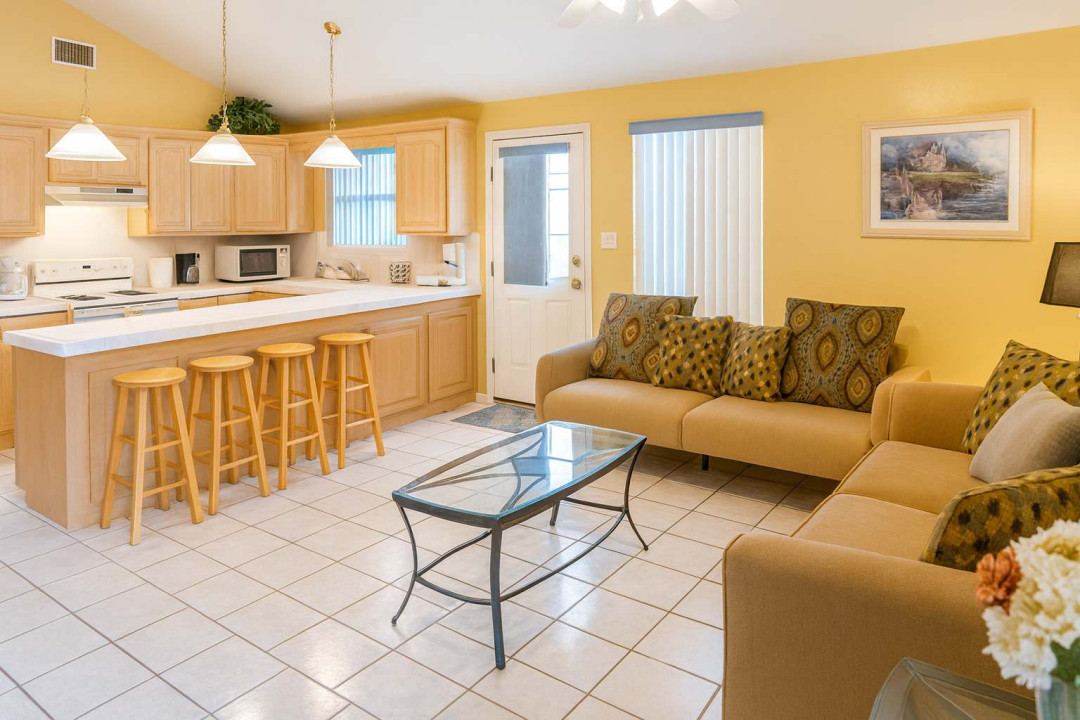 Bright & Cozy Retreat Near Beach | Full Kitchen + Stylish Living Room | Ideal for Families