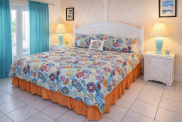 Colorful Coastal Retreat | King Bed | Steps to Beach | Bright & Breezy Decor | Ideal for Couples or Small Families