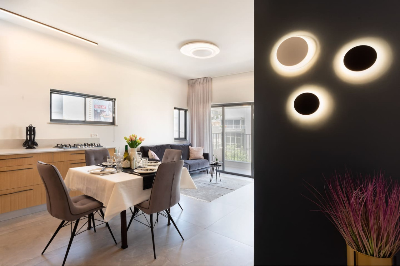 dining-area.jpg