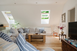 Rich Hall Photography-The Coach House-36 (1)