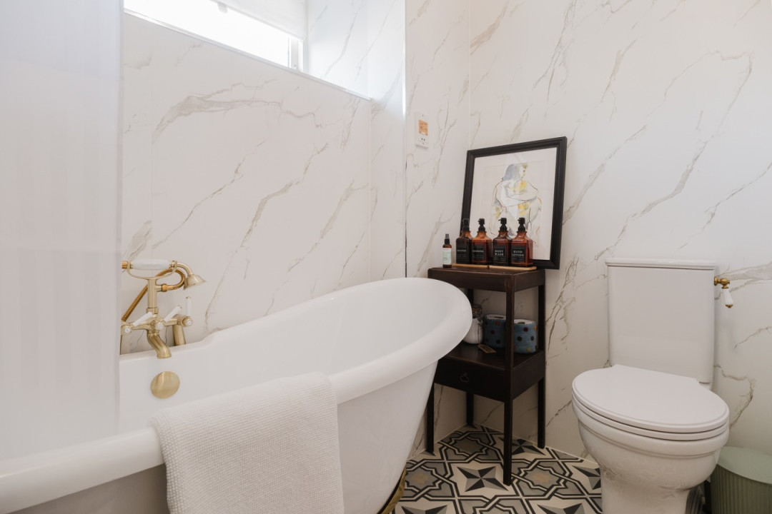 Rich Hall Photography-Olea Cottage BATHROOM-9 (1)