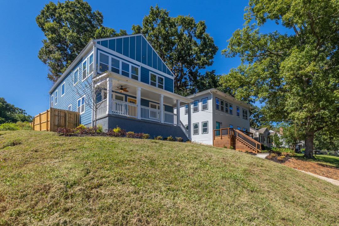 Experience Unrivaled Luxury and Space: Our Exquisite 8-Bedroom Dual-Home Listing in Atlanta! Perfect for Grand Getaways, Special Occasions, or Group Retreats. Indulge in Comfort, Style, and Endless Amenities Across Two Beautifully Appointed Homes. Your Unforgettable Atlanta Adventure Awaits!