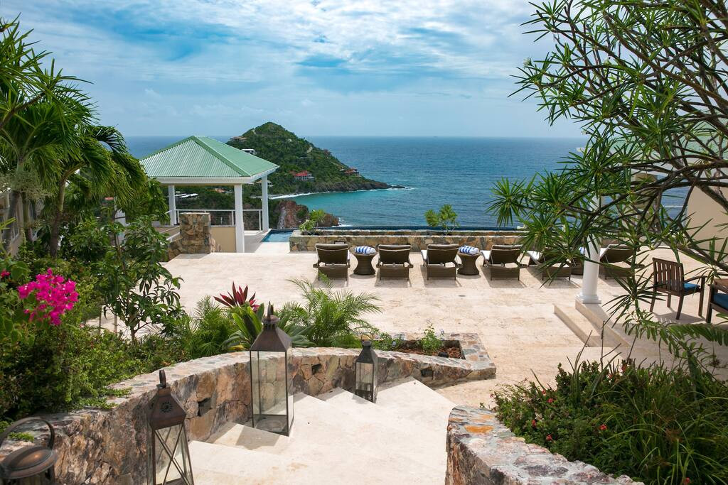 Entryway to paradise
