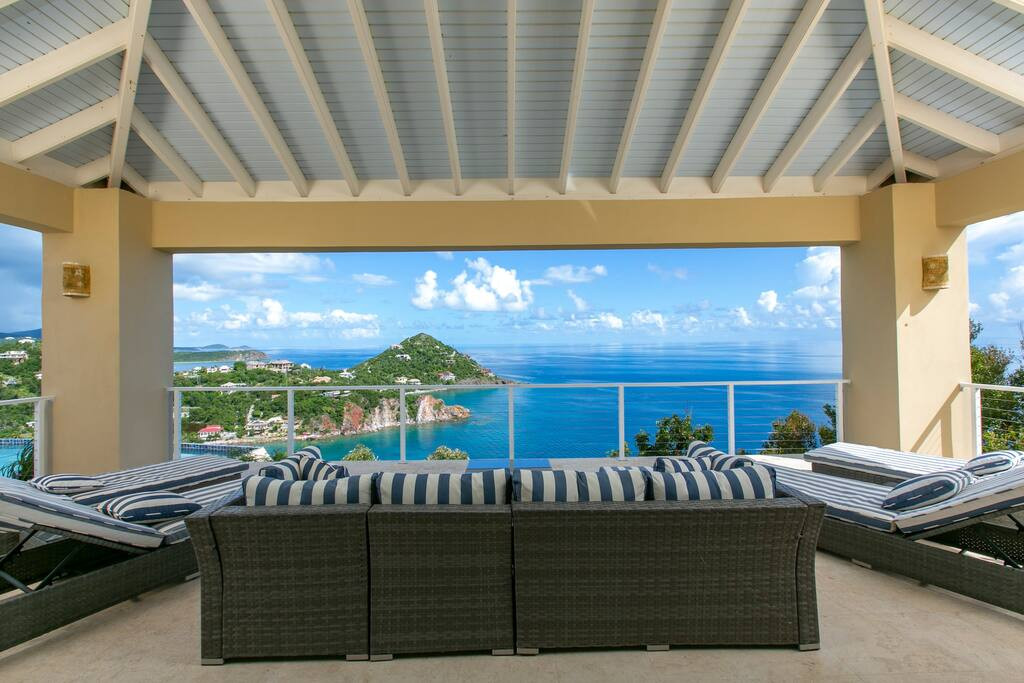 Outdoor living space