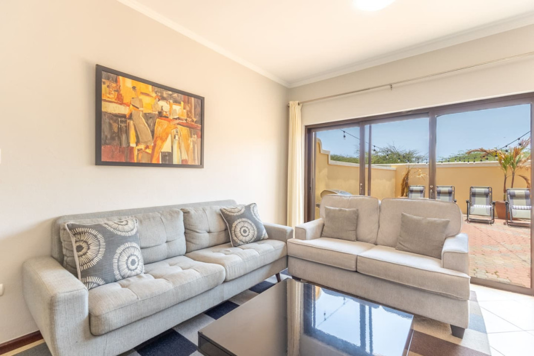 From the comfort of your living room, take in the Caribbean's splendor! For those hot summer days, Bijou open concept design guarantees that you enjoy the Caribbean air from any angle.