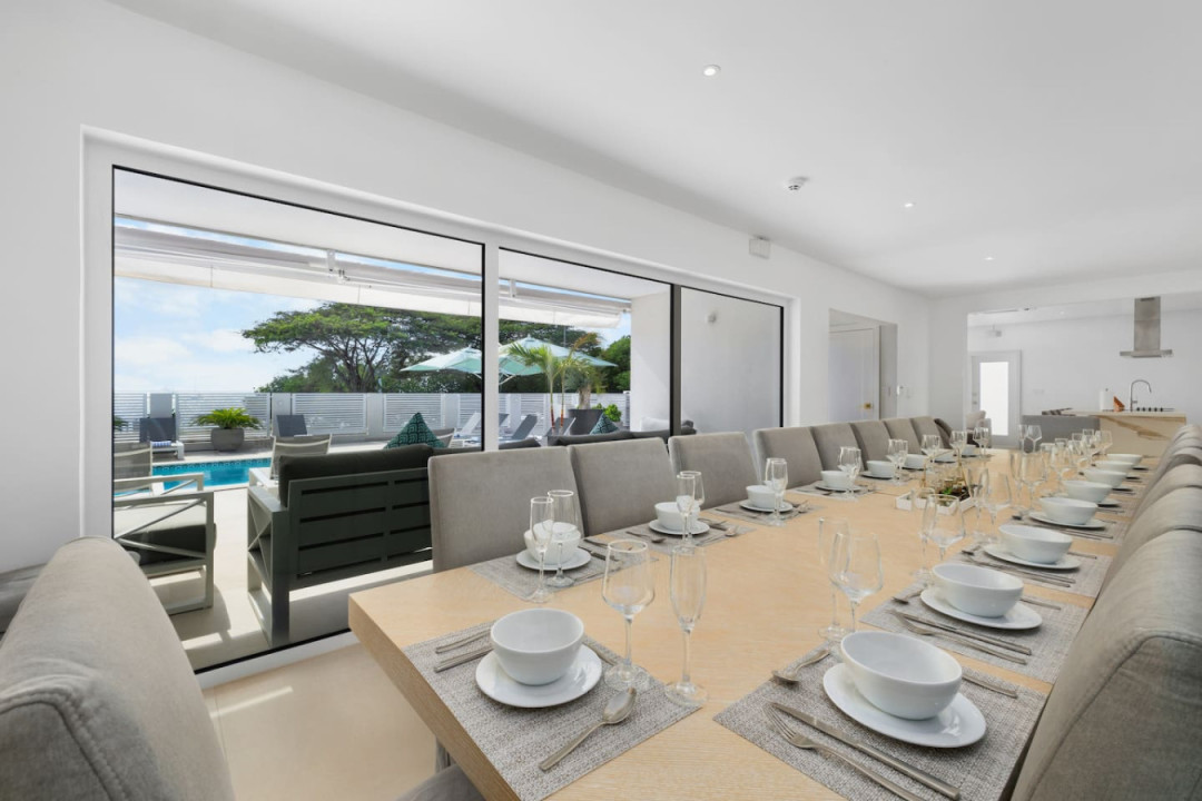 Designed to accommodate gatherings of all sizes, the villa’s dining area combines elegance and practicality, making it the perfect setting for shared meals and celebrations.