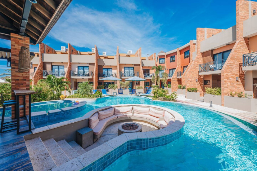 Relax in the Porta Al Sole residence pool