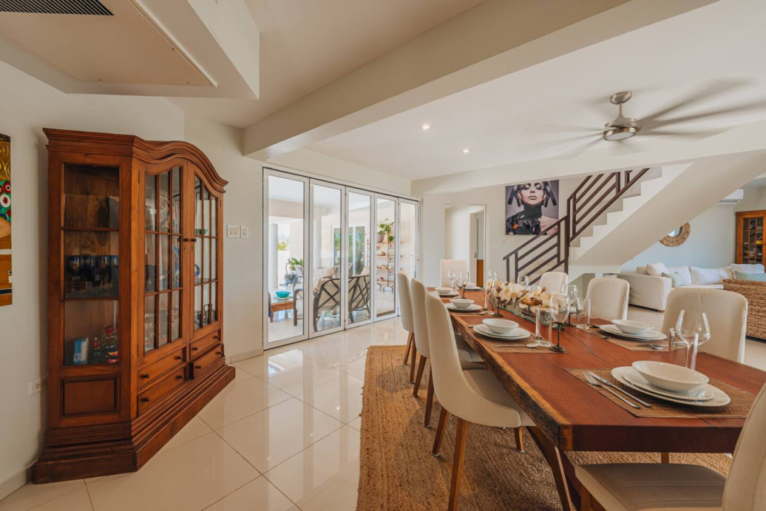Gather around the table! This stylish dining area is ready for laughter, great food, and unforgettable moments with friends and family.