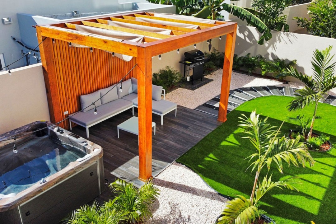 Welcome to the vacation condo of your dreams! Allow this condo to serve as the foundation for an amazing trip to Aruba.