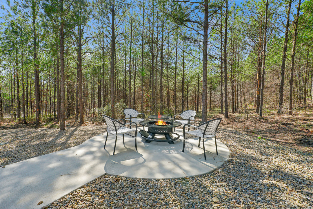 Bring some ingredients for S'mores - this is the perfect spot!