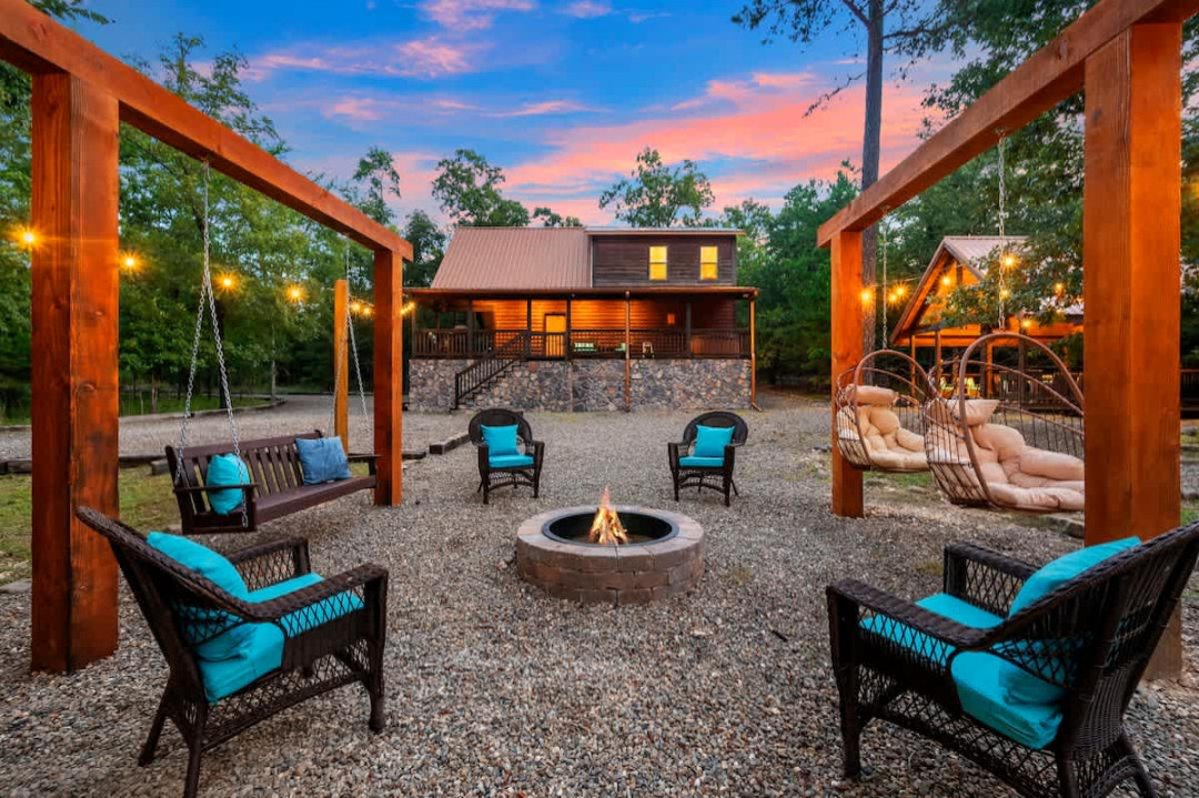 Enjoy a real wood fire-pit (make sure to pick some up on the way in) swing the night away.