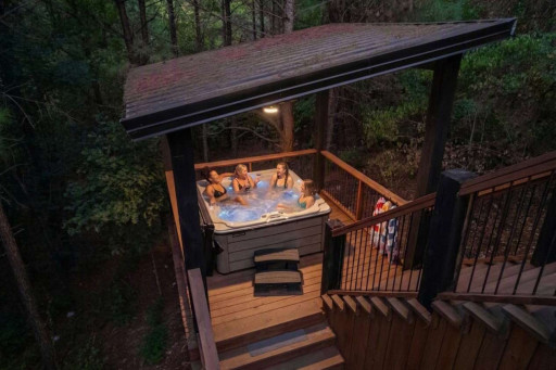 Completely PRIVATE Hot Tub!