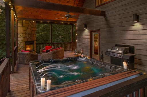 Welcome to Serenity Creek! Your inviting cabin getaway in the beautiful Broken Bow woods.